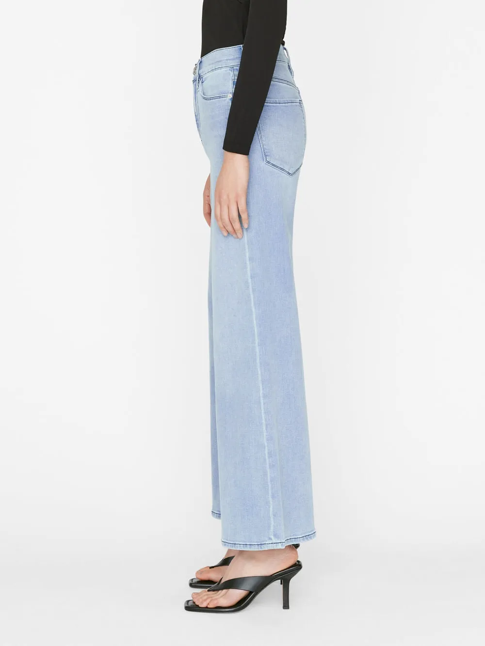 Le Palazzo Crop - Yorba