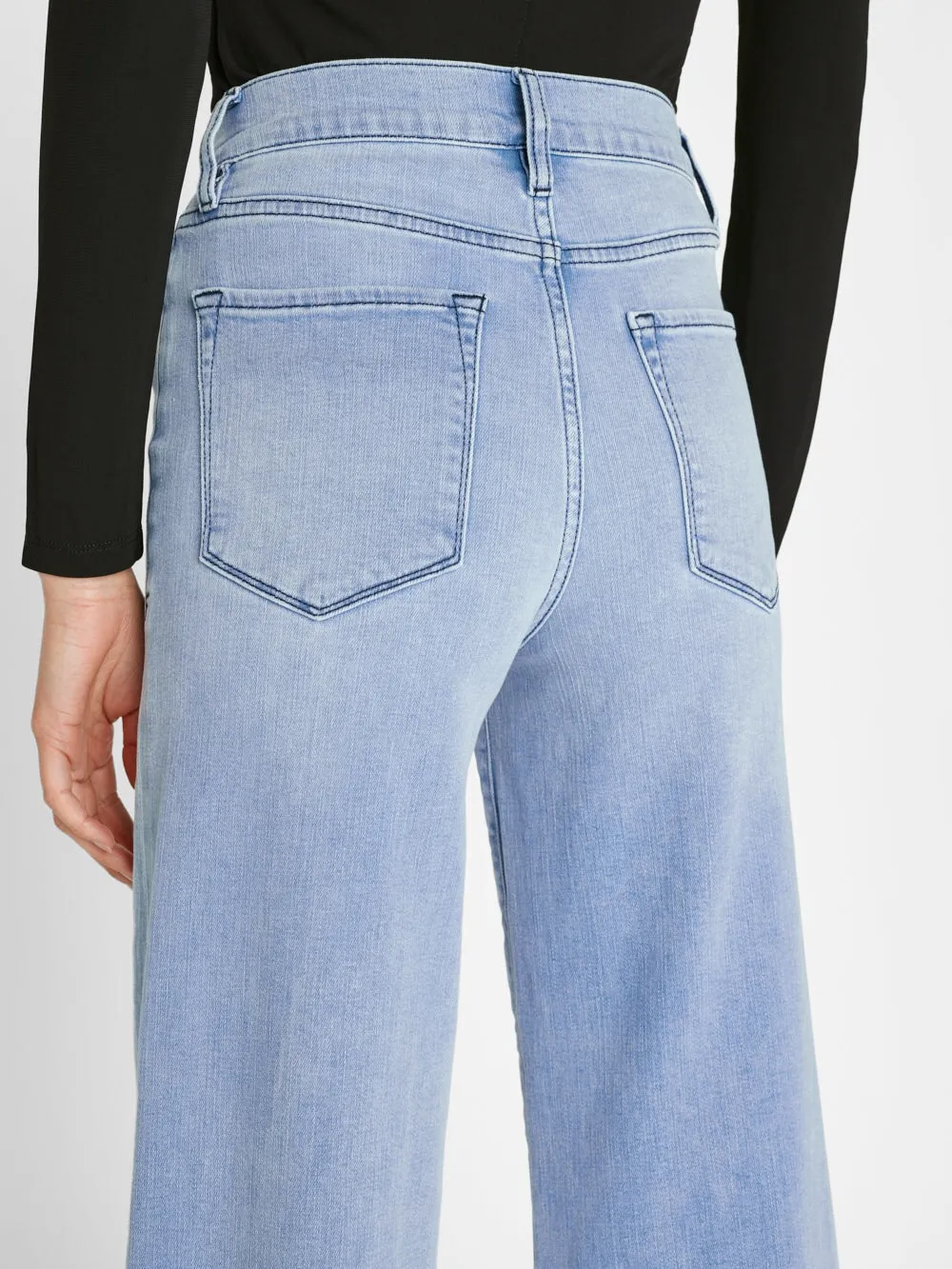 Le Palazzo Crop - Yorba
