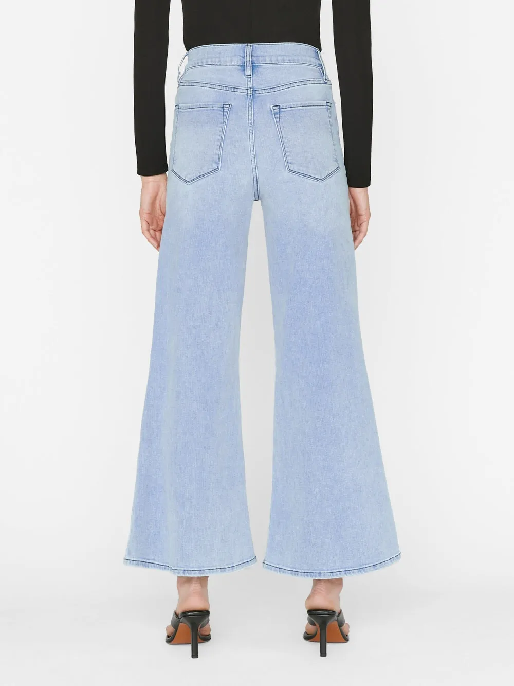 Le Palazzo Crop - Yorba