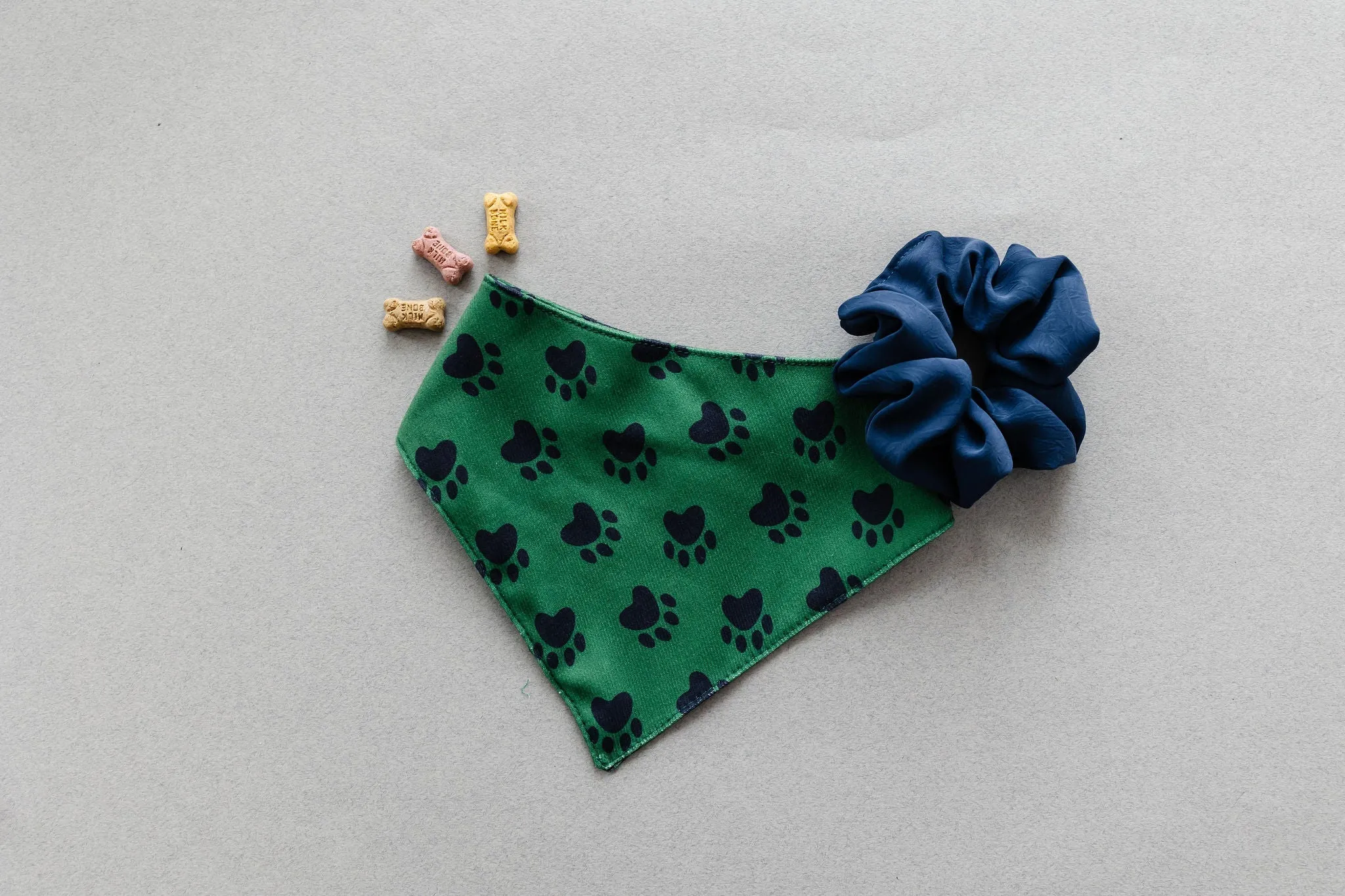 Paws Pet Bandana   Scrunchie