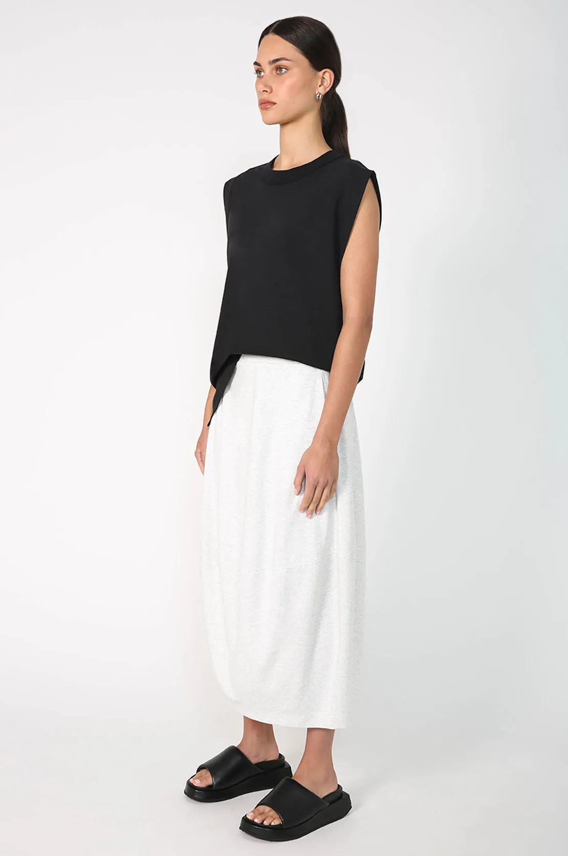 spin skirt / white marle