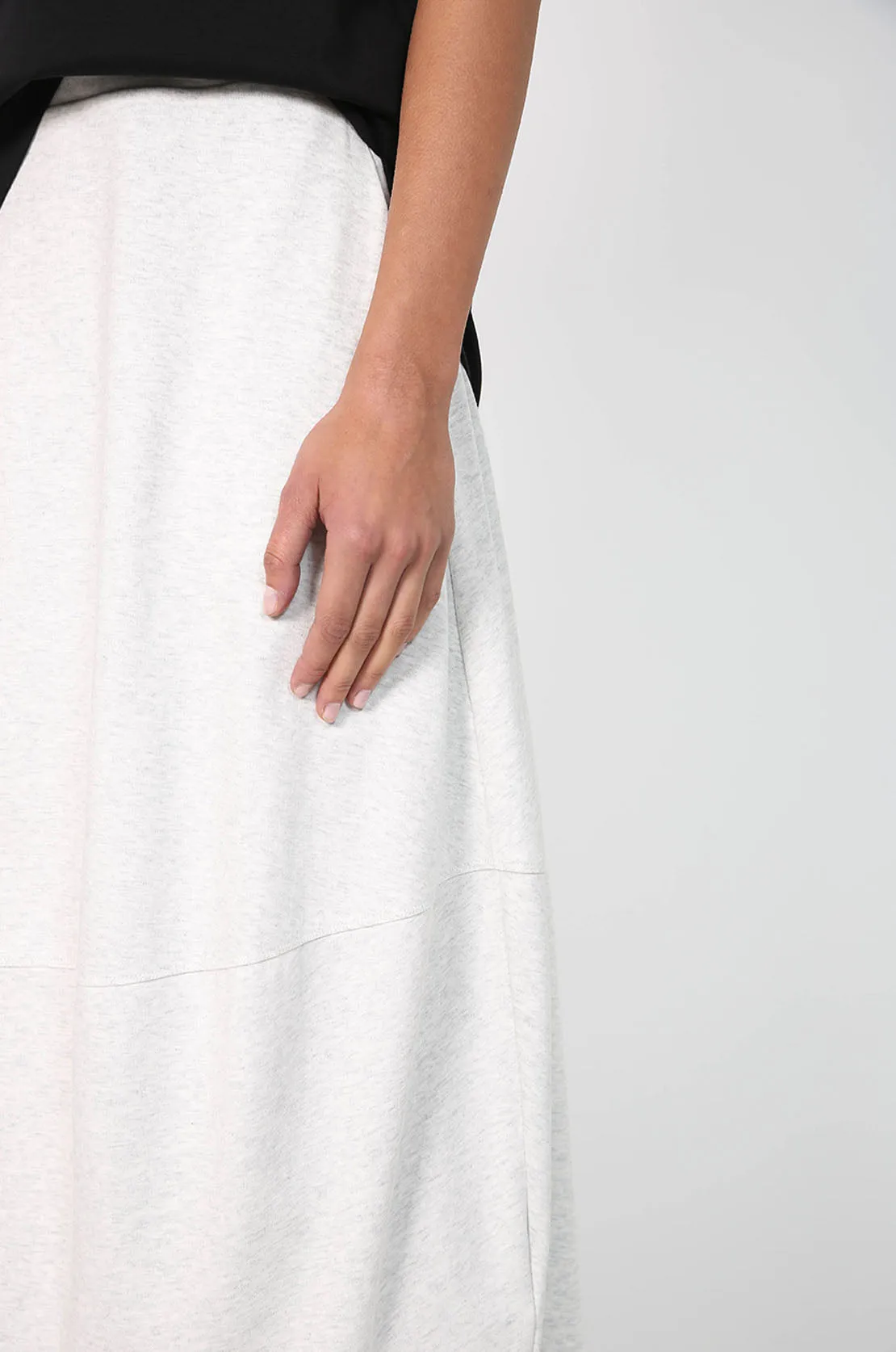 spin skirt / white marle