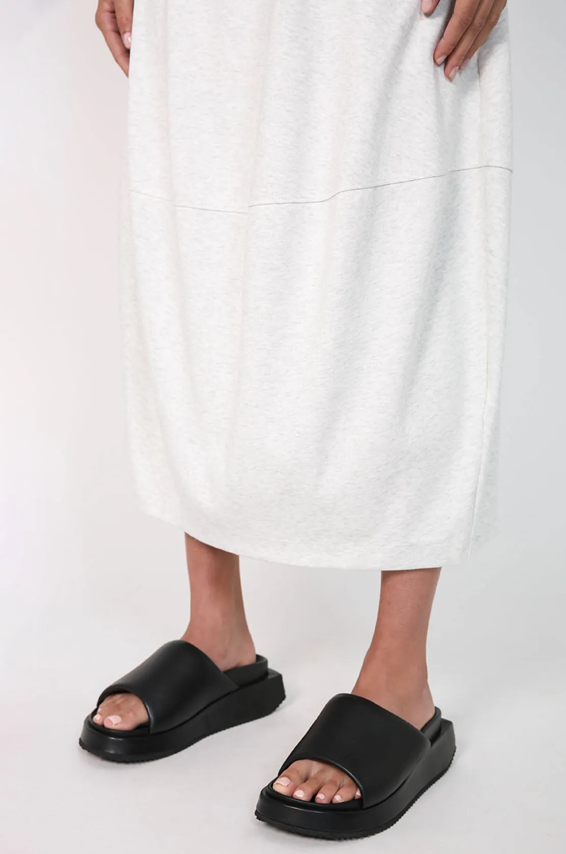 spin skirt / white marle