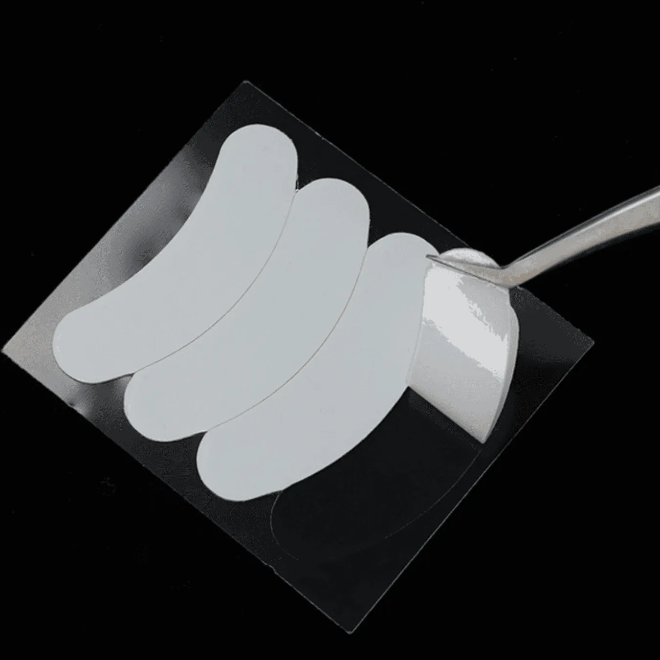 Ultra Thin Lint Free Under Eye Pads - White